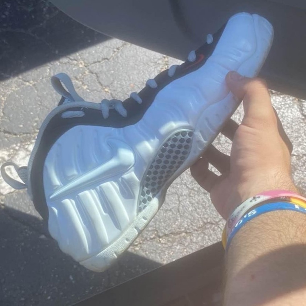 shoes - Picture 7 of 8